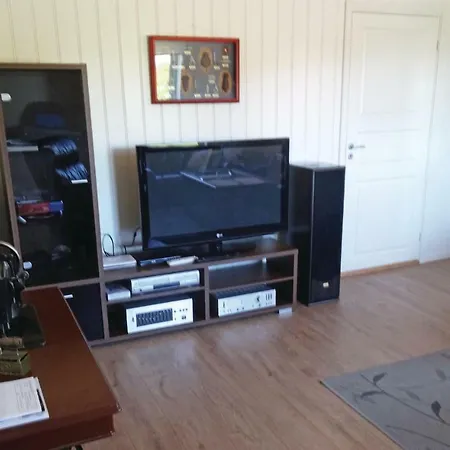 Three-bedroom Holiday In بيت للعطل